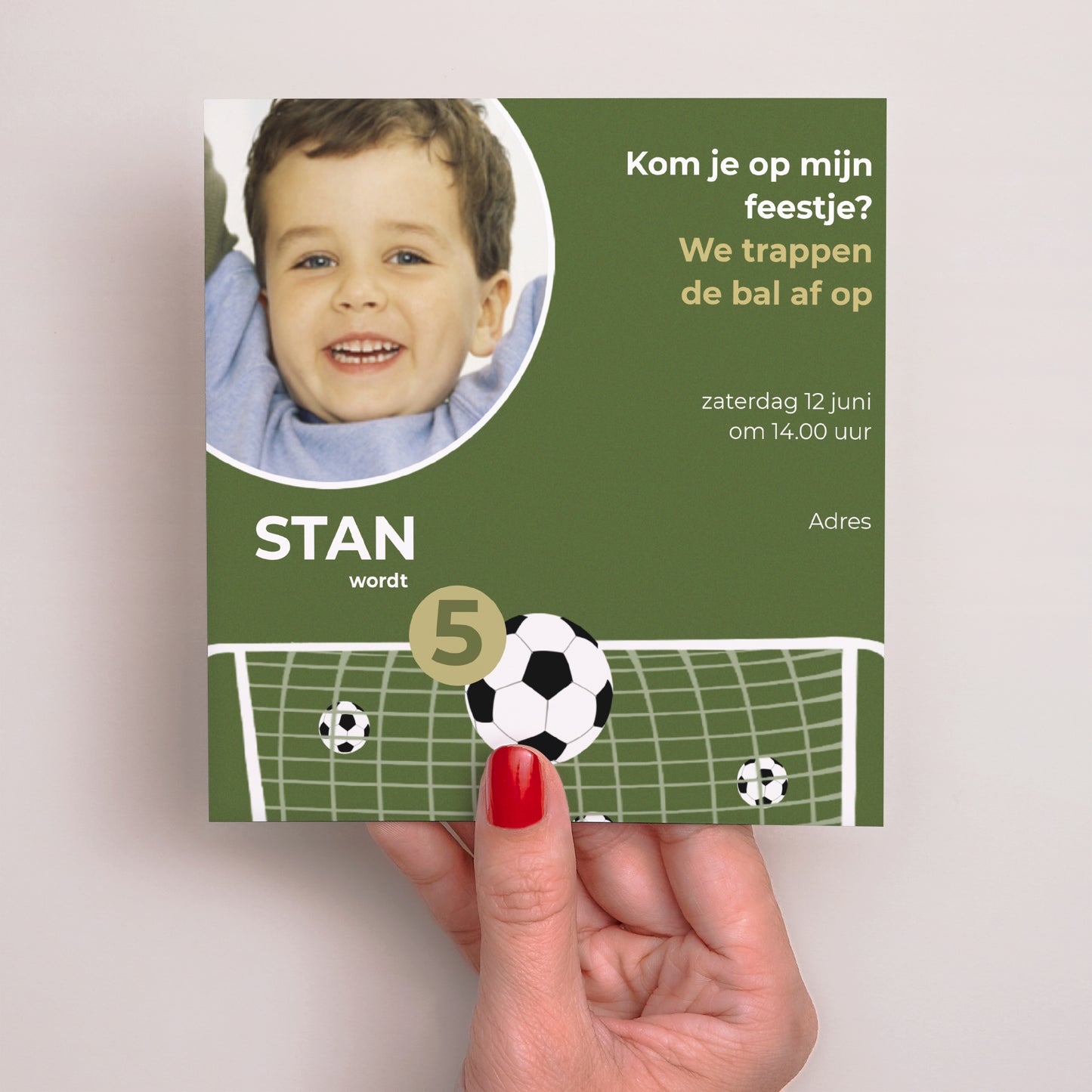 Uitnodigingen Kinderverjaardag Vierkant Voetbalwedstrijd foto N° 2