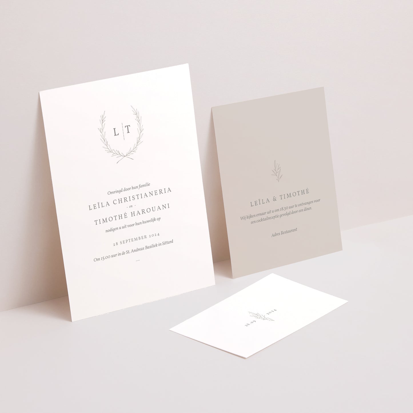 Uitnodigingskaart Huwelijk 3 kaarten, lint Kinfolk bloemen foto N° 2