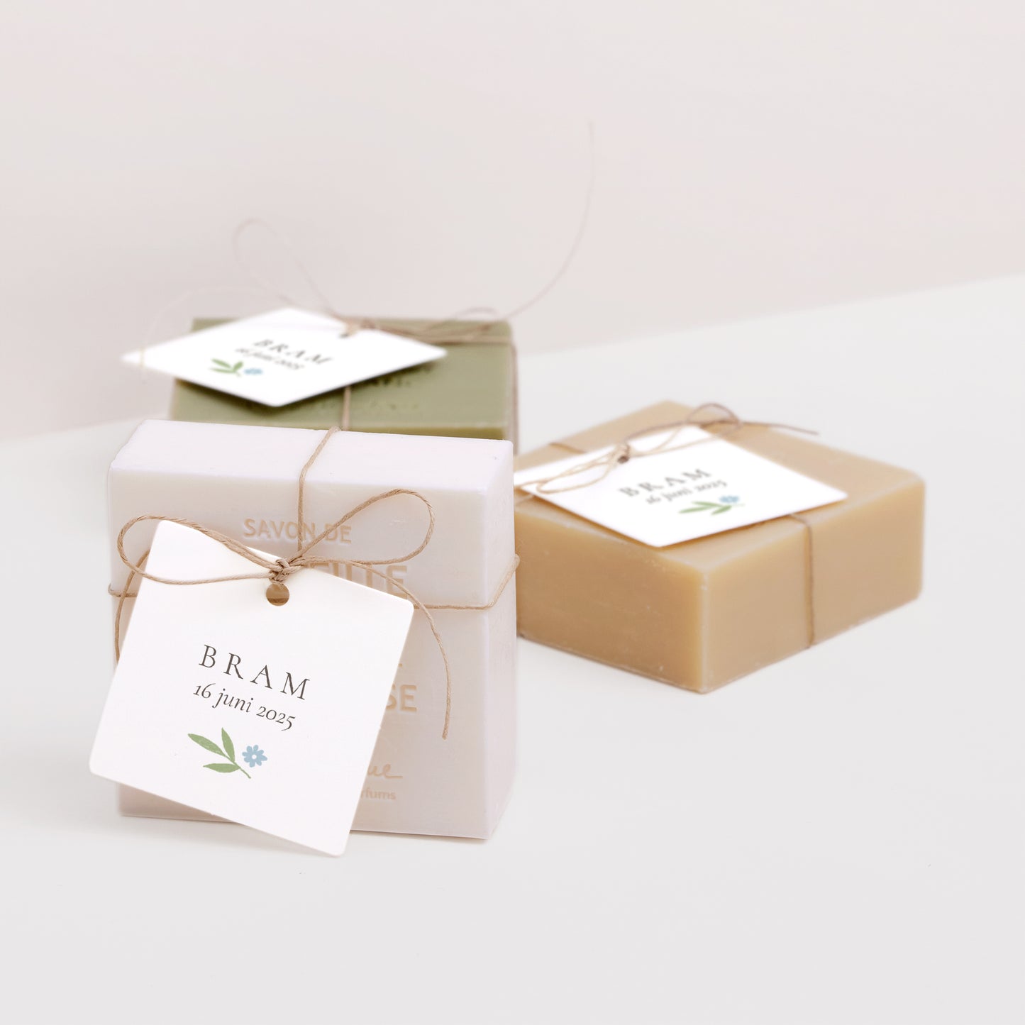 Cadeaulabel Geboorte Vierkant blauwe bloemen lichaam foto N° 2