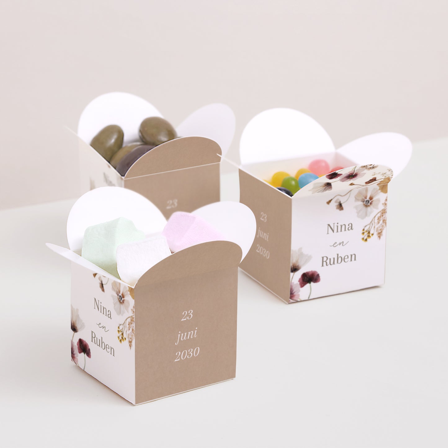 Doosje voor suikerbonen Huwelijk Vlinderklep opening Gedroogde veldbloemen II foto N° 3