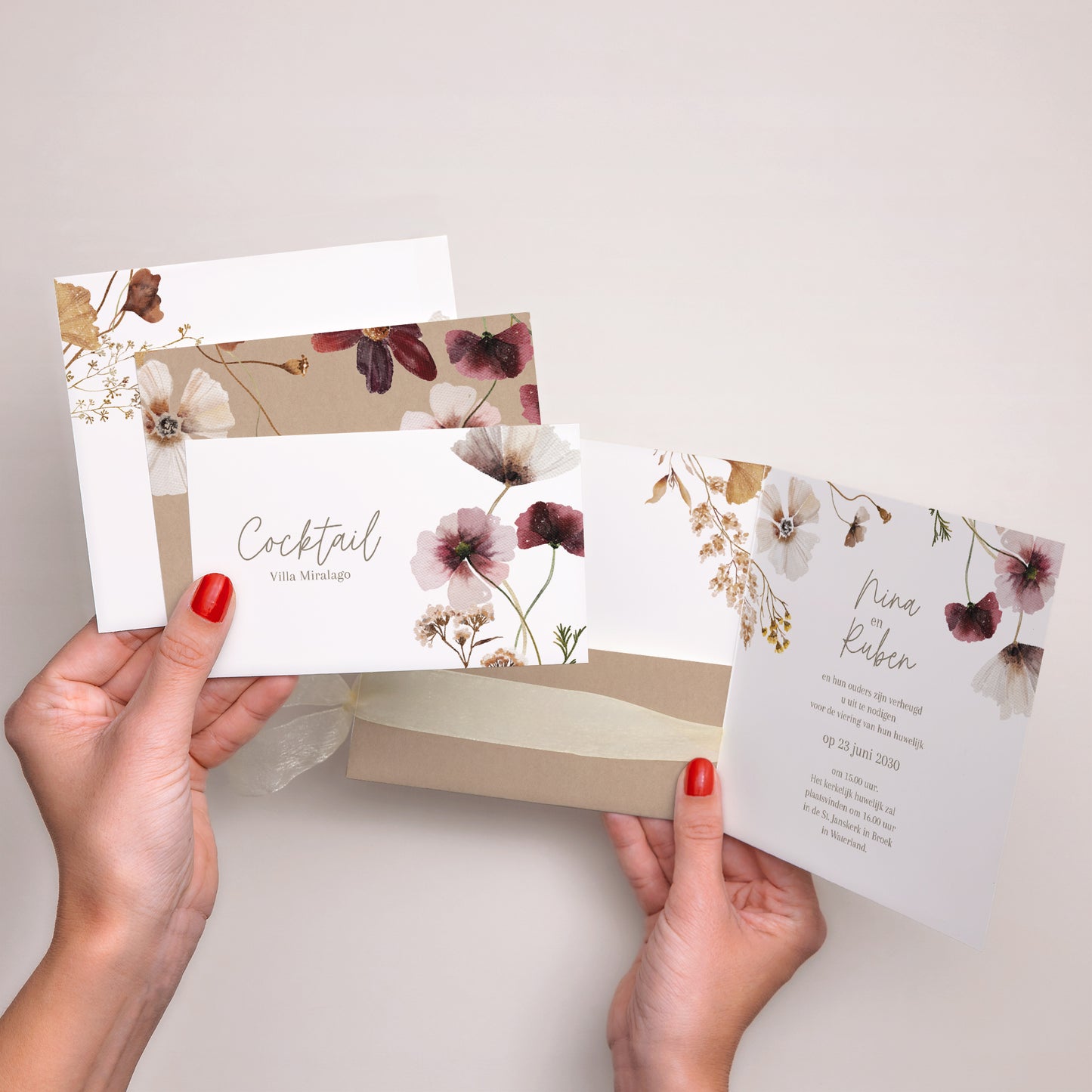 Uitnodigingskaart Huwelijk Vierkante tas, 3 kaarten, label Gedroogde veldbloemen II foto N° 3
