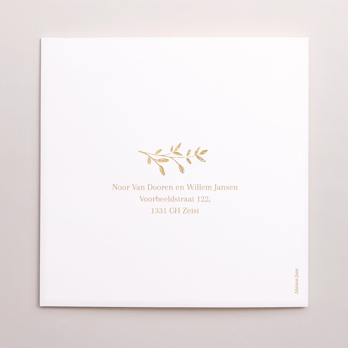 Uitnodigingskaart Huwelijk Dubbele vierkante vouw gouden bloemenkrans foto N° 3