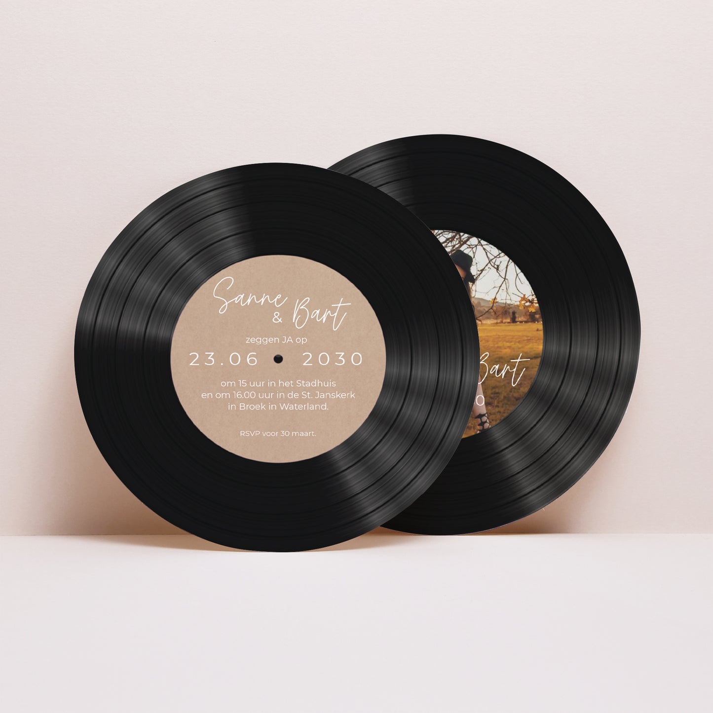 Uitnodigingskaart Huwelijk Platenhoes bloemen pop II foto N° 4