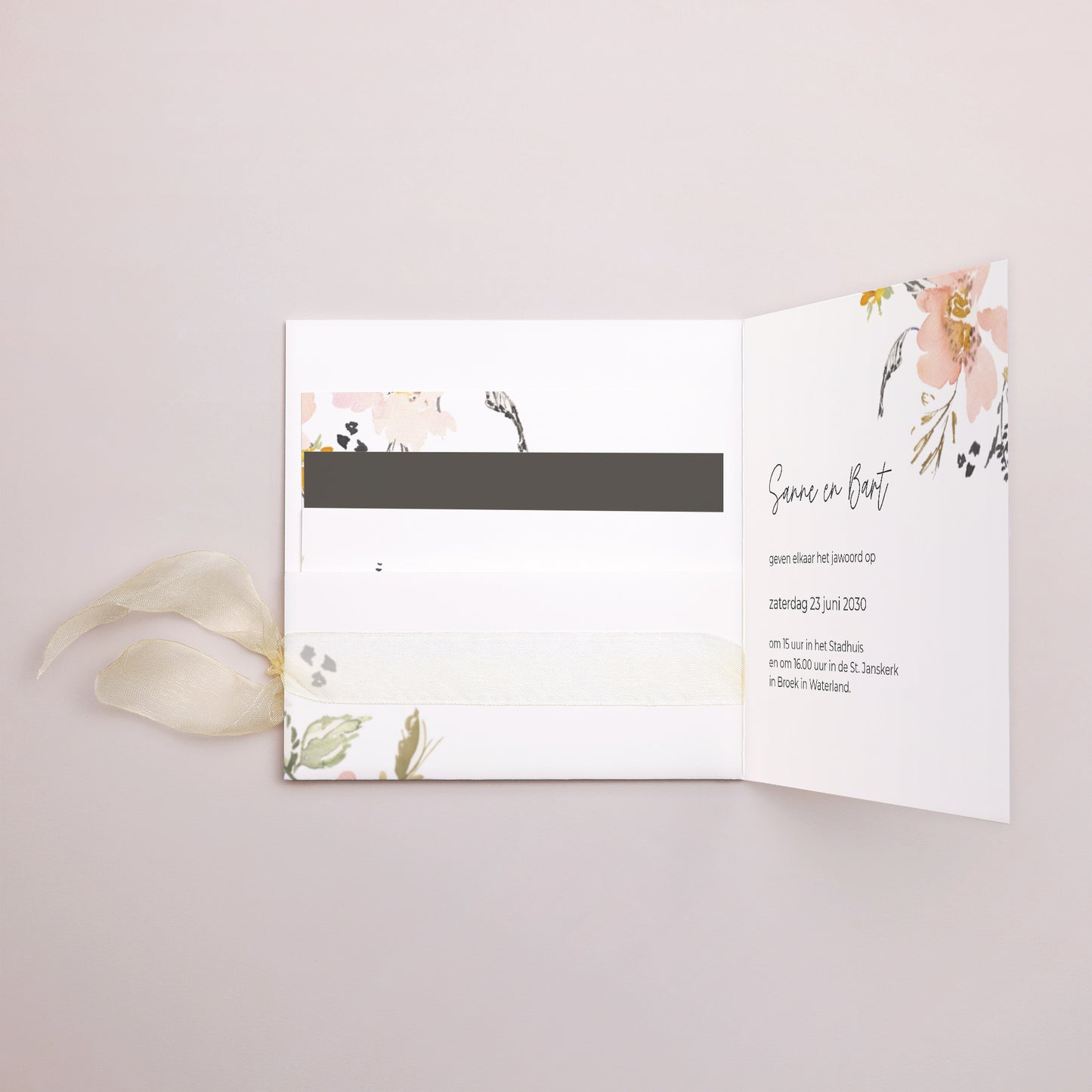 Uitnodigingskaart Huwelijk Vierkante tas, 3 kaarten, label bloemen pop II foto N° 2