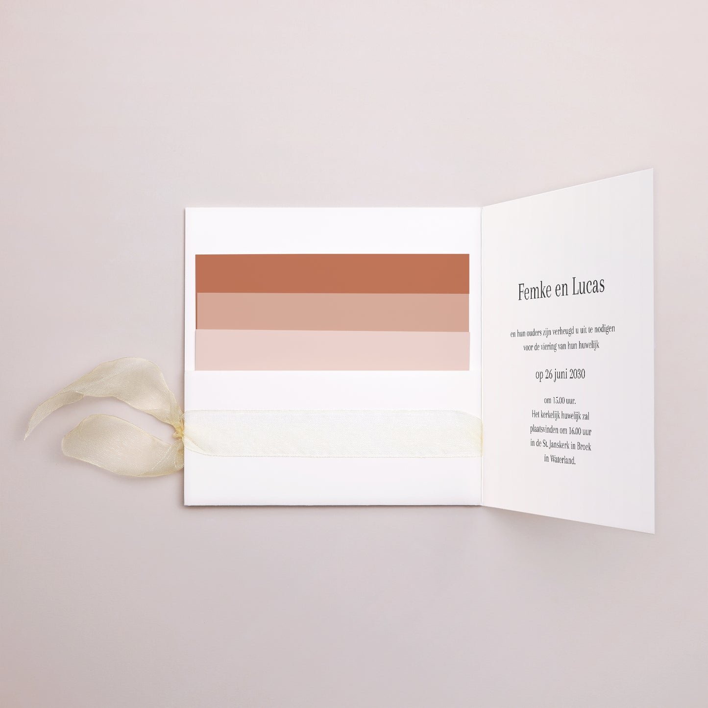 Uitnodigingskaart Huwelijk Vierkante tas, 3 kaarten, label foto N° 2