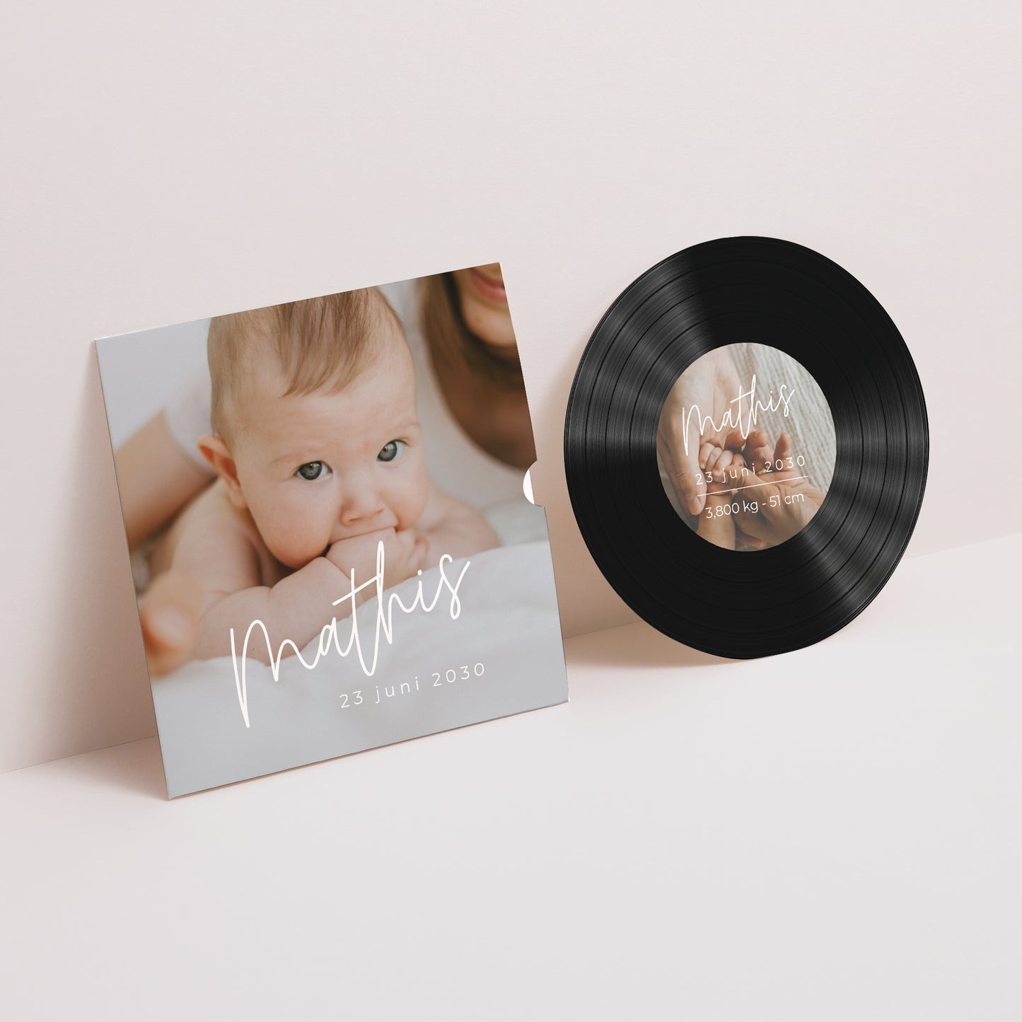 Uitnodigingskaart Geboorte Platenhoes alleenstaande baby foto N° 1