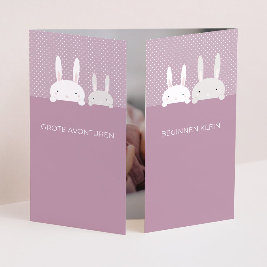 Uitnodigingskaart Geboorte Drieluiks vensteropening Koekoekskonijn foto