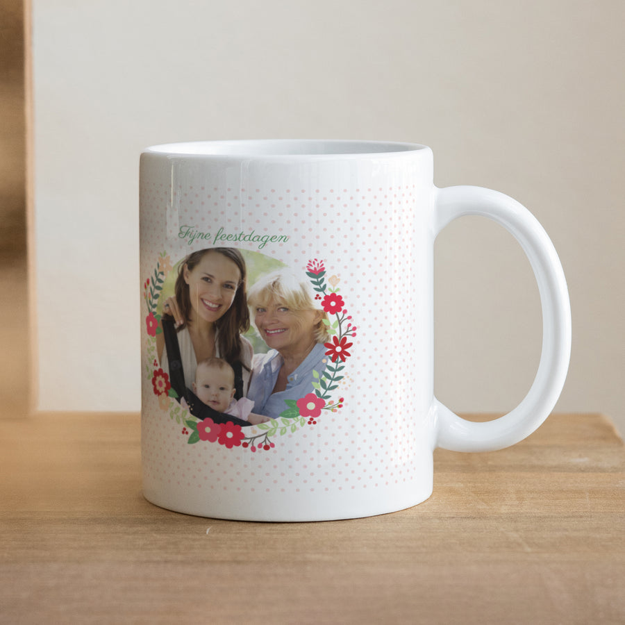 Mok Objecten Wit Feestelijke krans foto