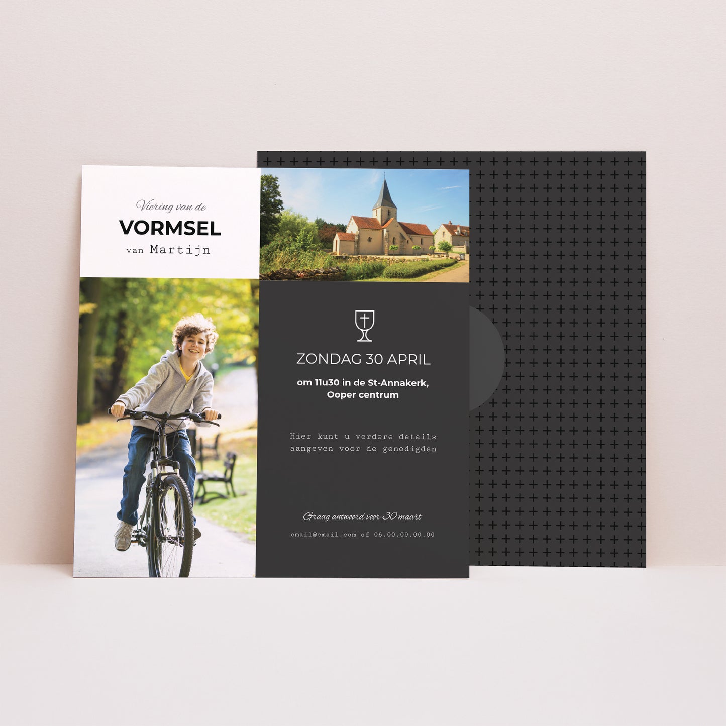 Uitnodigingskaart Confirmatie Vierkant Sacrament en kelk foto N° 1