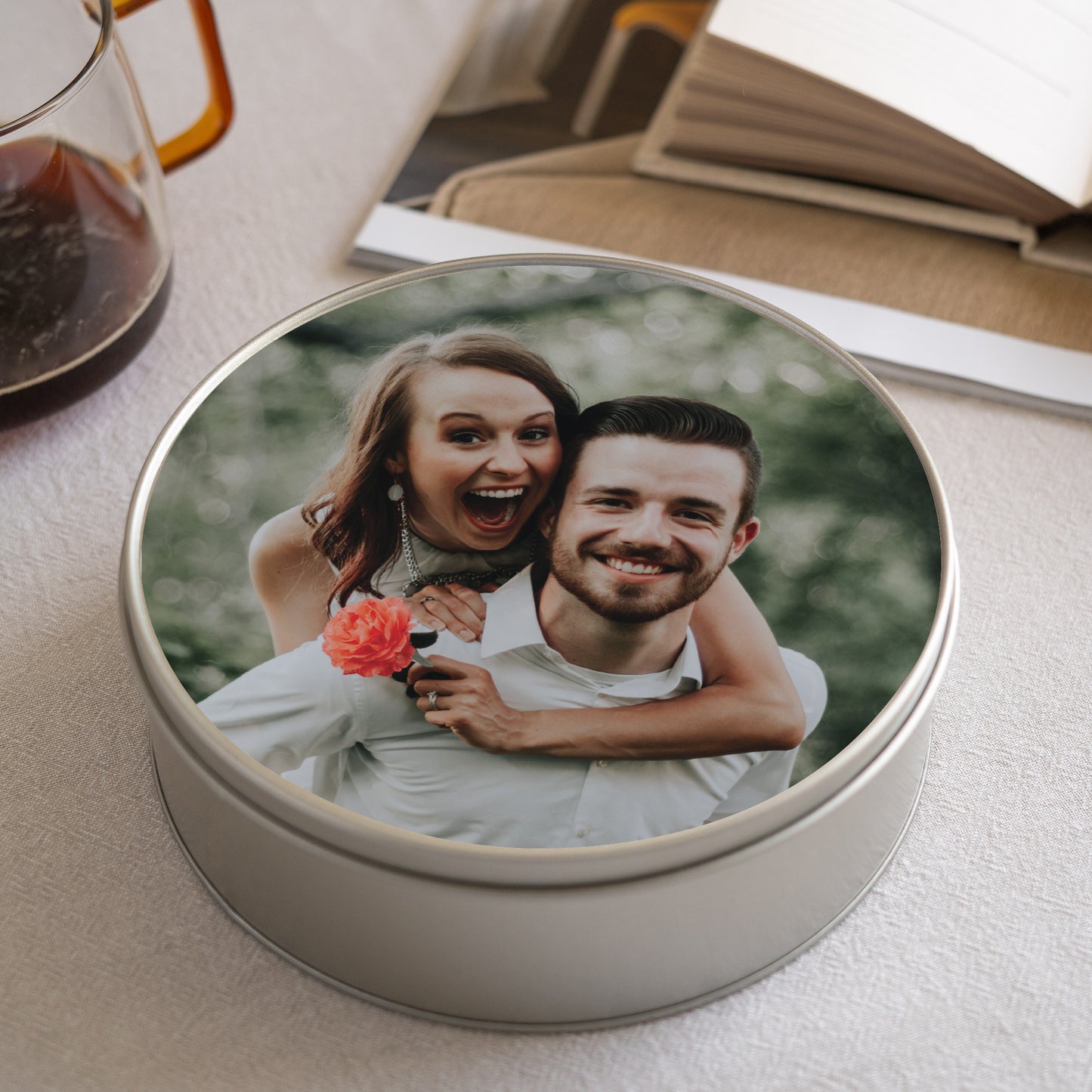 Metalen doos Objecten ronde, gevuld met chocolaatjes Valentijnsdag II foto N° 2