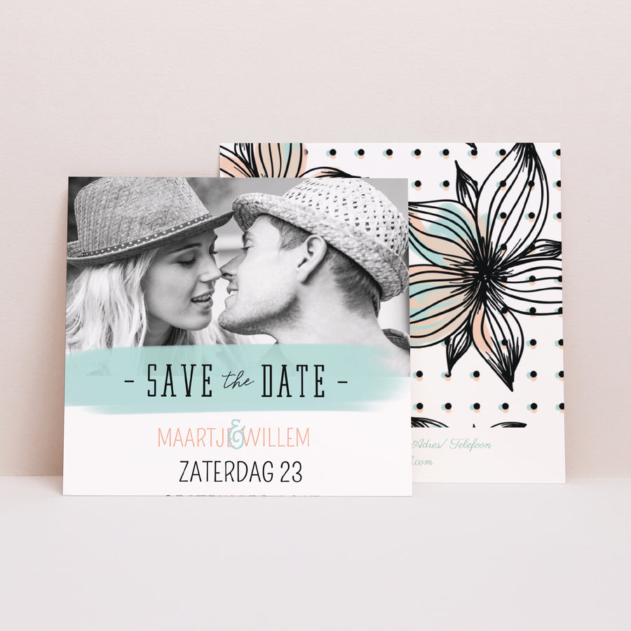 Save the date kaart Huwelijk Vierkant Leuke bloemen foto