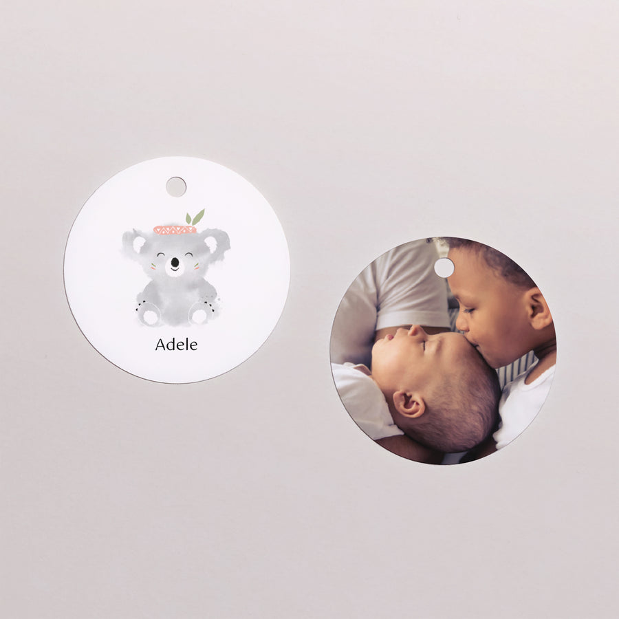 Cadeaulabel Geboorte Ronde Koala-roos foto