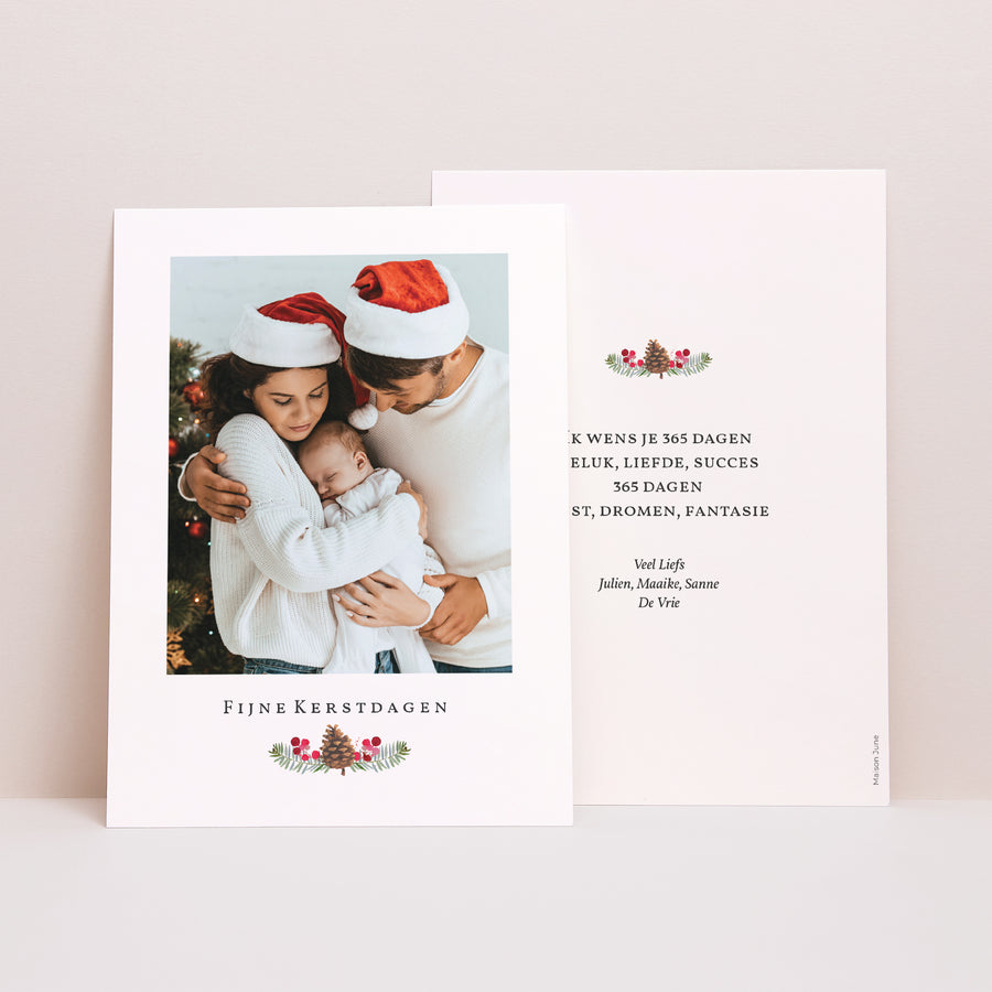 Kerstkaart Eindejaar Dennenappel foto