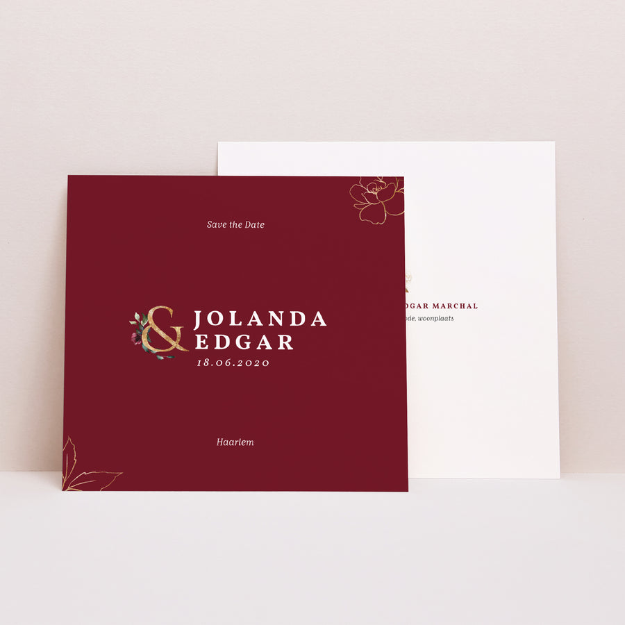 Save the date kaart Huwelijk Vierkant Marsala bloemen foto