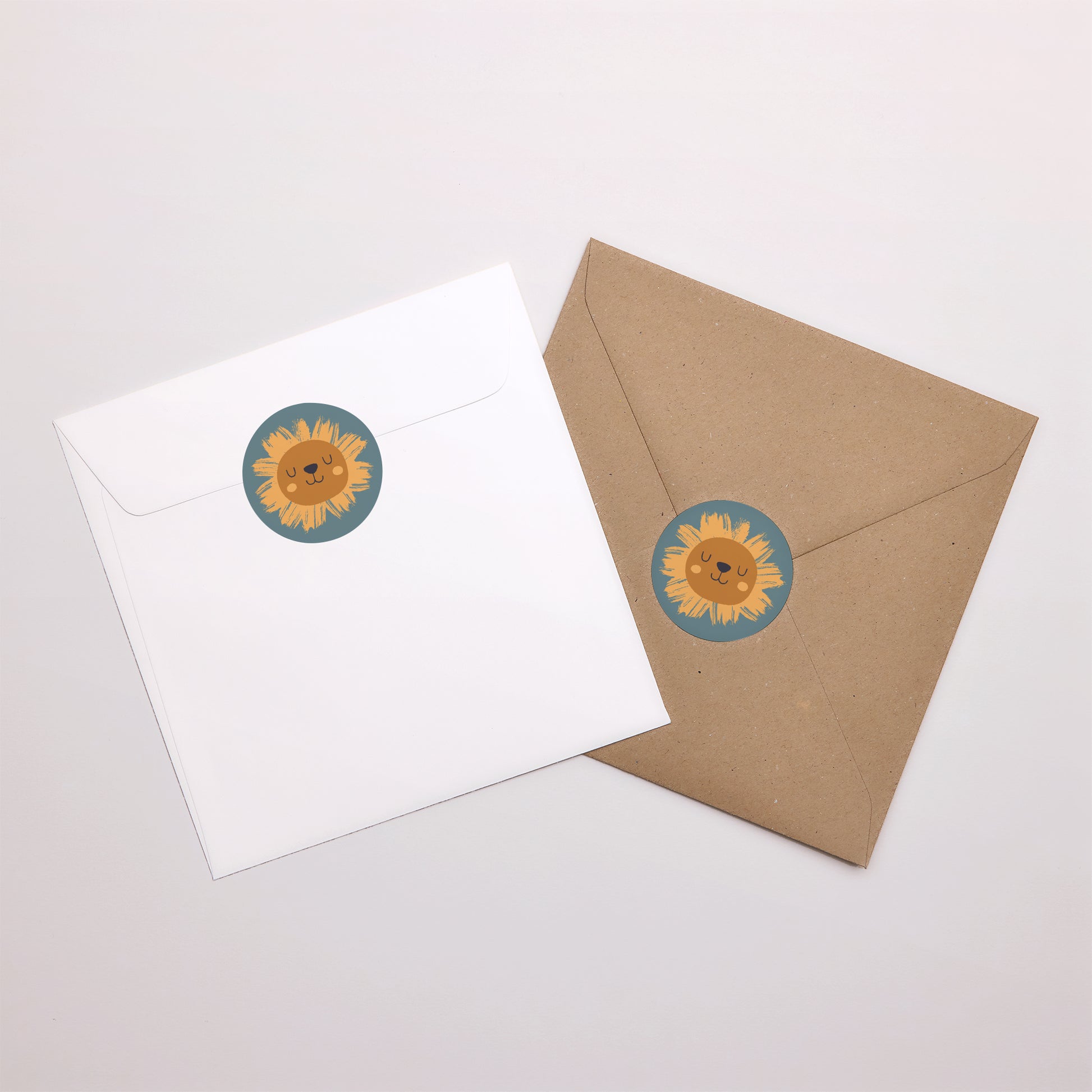 Sticker Geboorte Cirkel Klein Leeuw foto N° 1