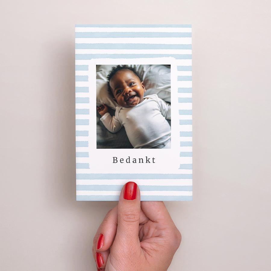 Bedankkaart Geboorte Portret Hemelblauwe strepen foto
