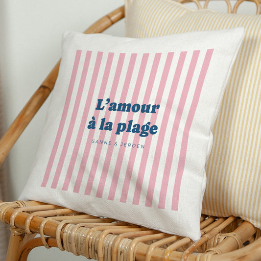 Kussen Objecten Natuurlijk beige Liefde op het roze strand foto