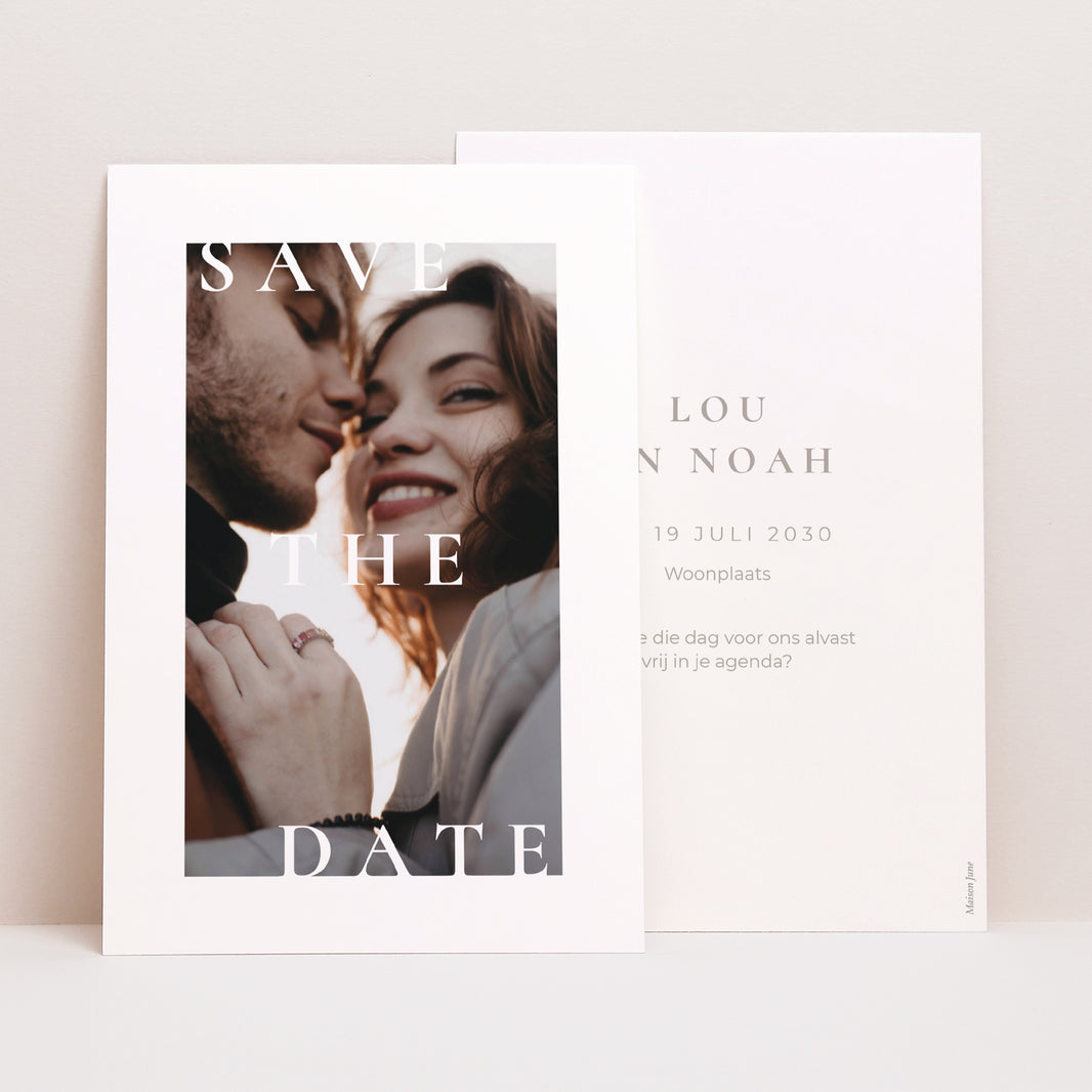 Save the date kaart Huwelijk Portret Typo en beige foto N° 1