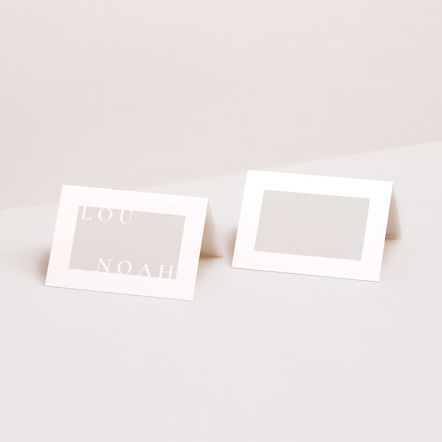 Naamkaartjes Huwelijk 2 luiken Typo en beige foto