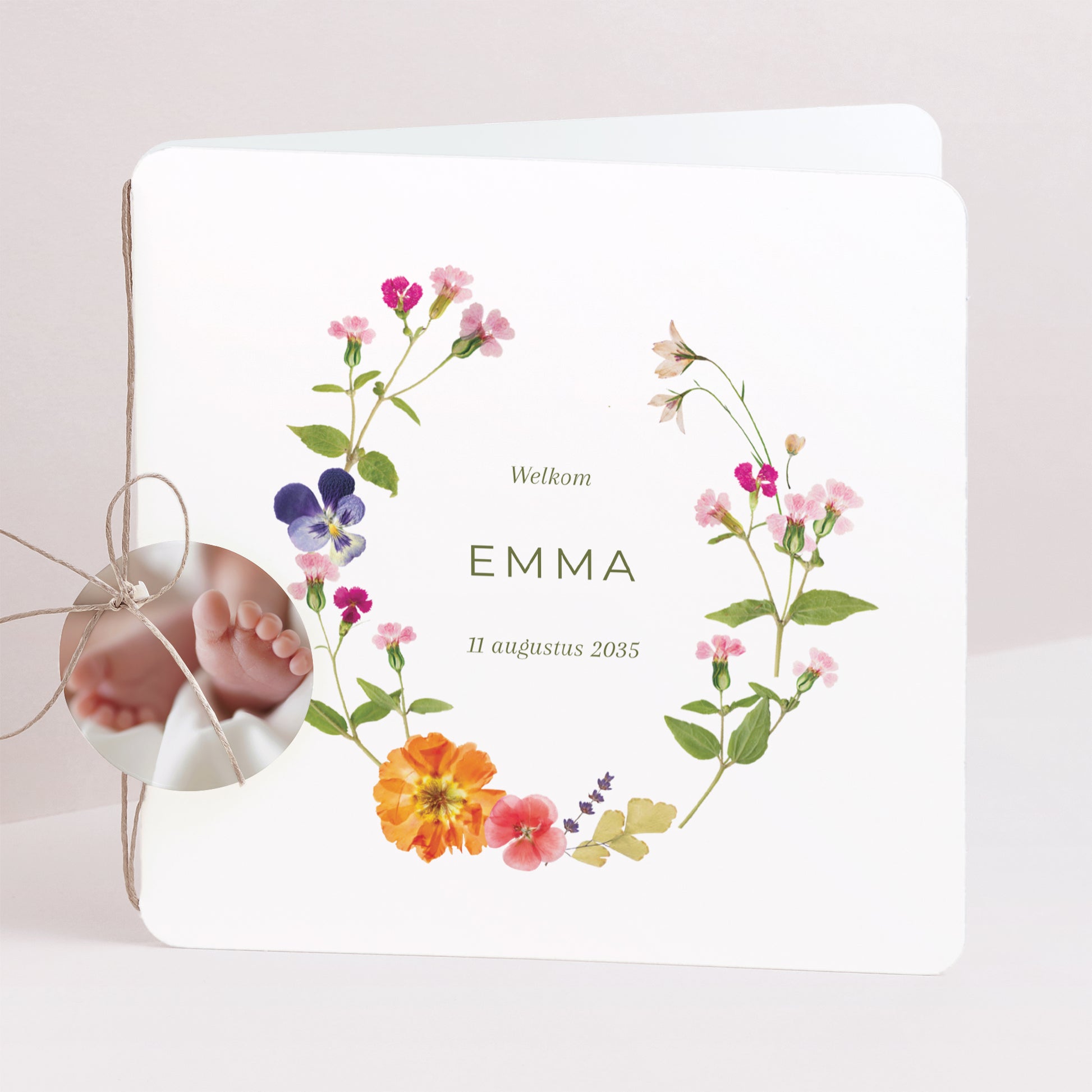 Geboortekaartje Dubbel vierkant met afgeronde hoeken, ronde label Dromerige Plattelandsdroom foto N° 1