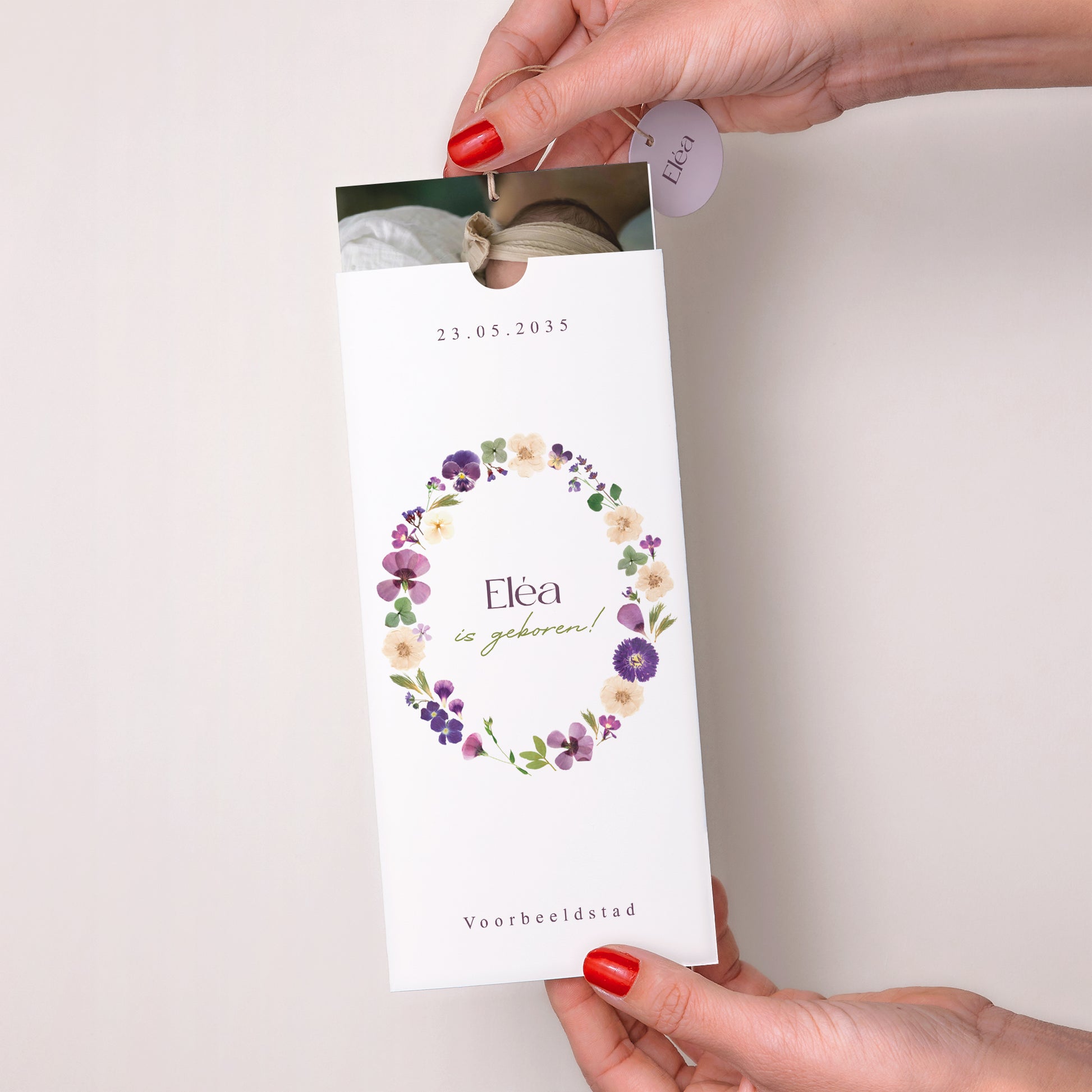 Geboortekaartjes Portret hoes 2 kaarten, etiket Wandeling in de tuin foto N° 2