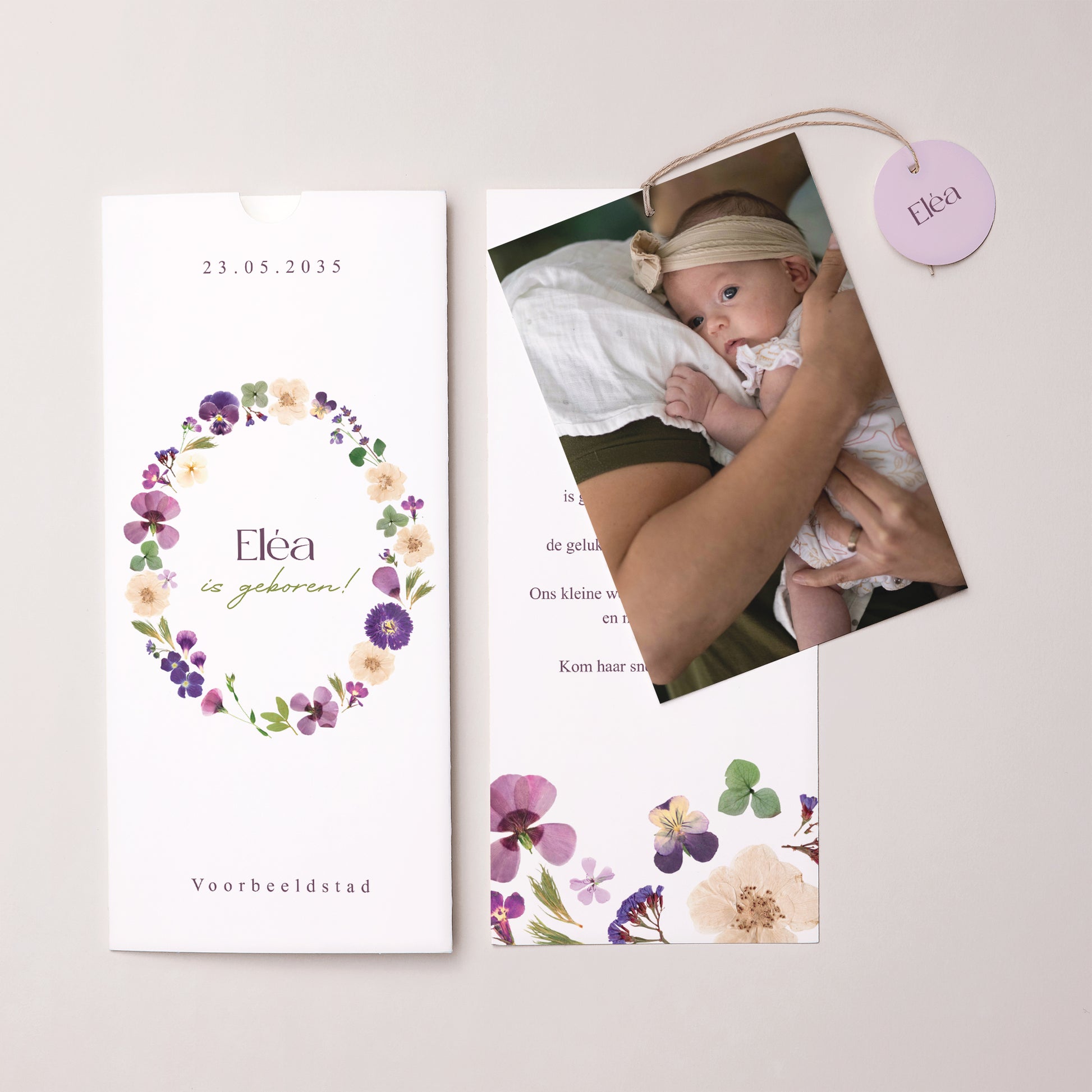 Geboortekaartjes Portret hoes 2 kaarten, etiket Wandeling in de tuin foto N° 3